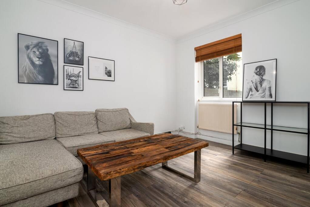 Ferienwohnung Stylish And Well Equipped Flat In Stockwell London Exterior foto