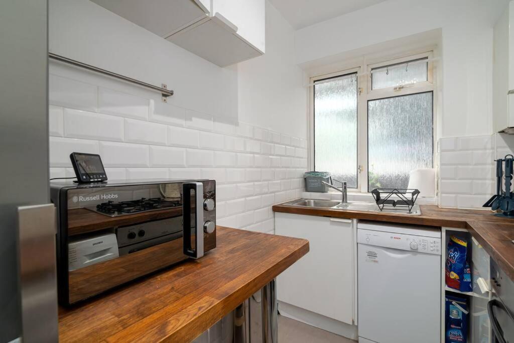 Ferienwohnung Stylish And Well Equipped Flat In Stockwell London Exterior foto